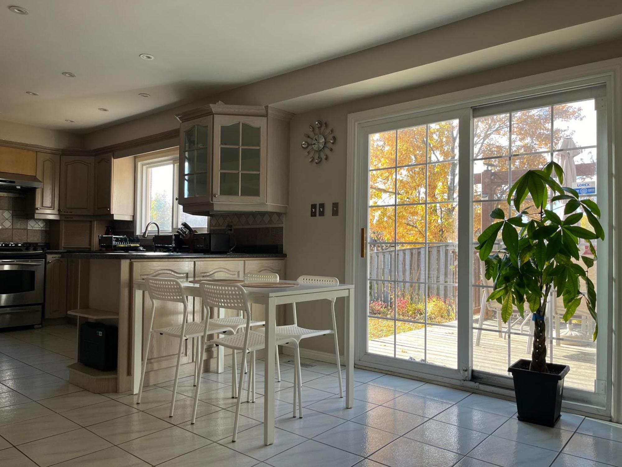 Comfort Rooms Near Toronto Airport 미시소거 외부 사진